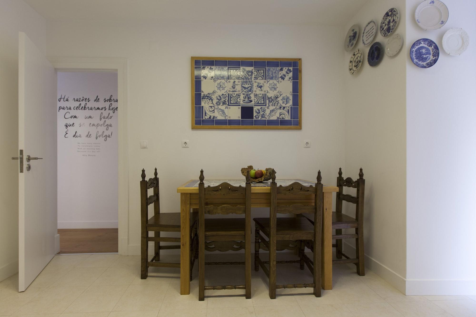 Otilia Apartamentos Lisboa Екстериор снимка