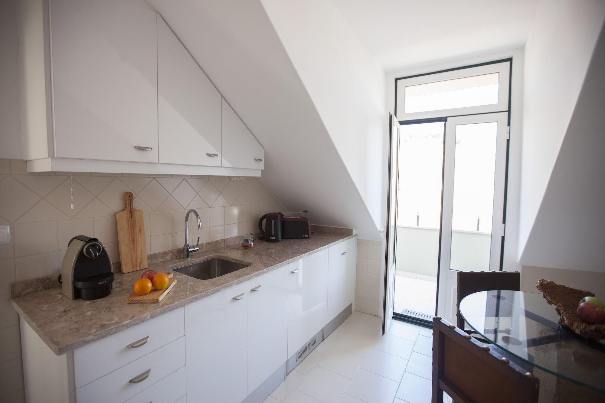Otilia Apartamentos Lisboa Екстериор снимка